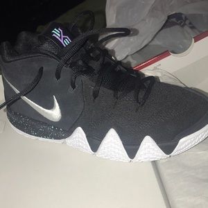Kyrie 4’s